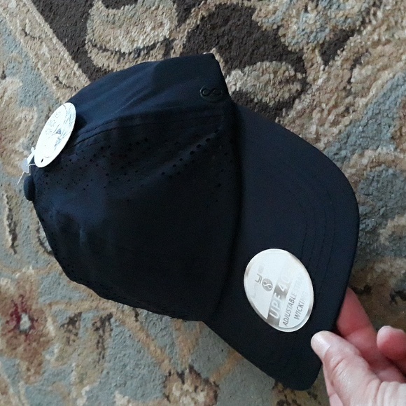 *Host Pick*Layer 8 UPF 40+running ladies hat - Picture 2 of 12